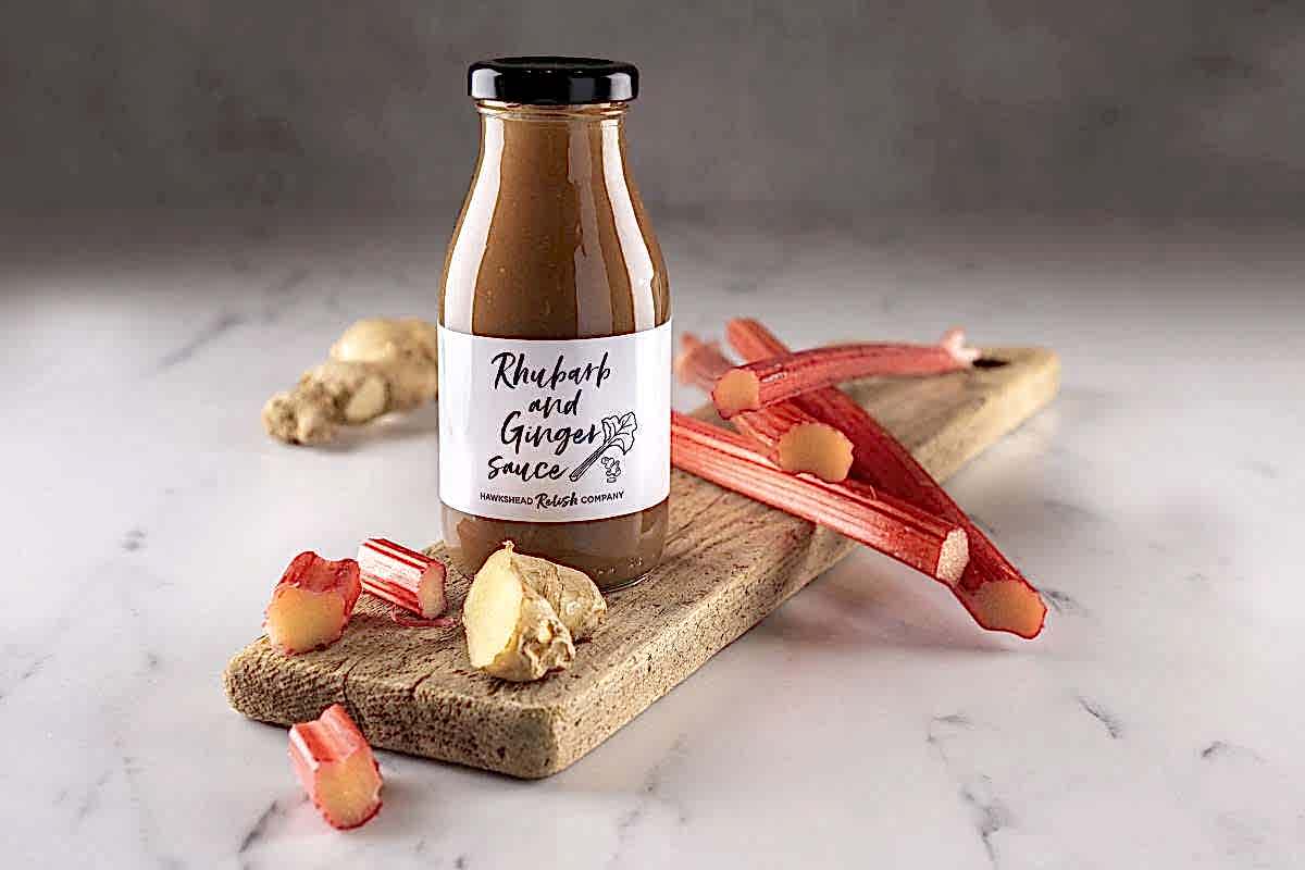 HRC Rhubarb N Ginger Sauce 4649 Lifestyle